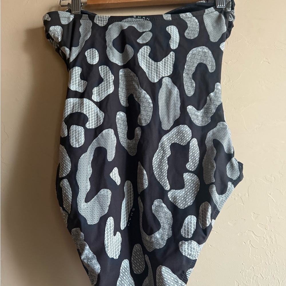 SHAN‎ Brow and Gray animal print One Piece Swimwear - Picture 2 of 3